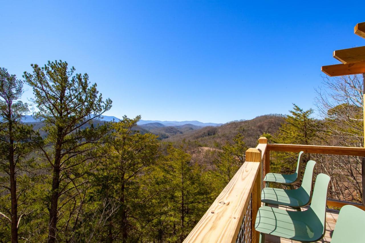 3 Pines Lodges Luxury Mountain View Hot Tub سيفيرفيل المظهر الخارجي الصورة