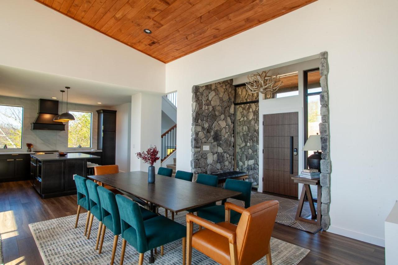 3 Pines Lodges Luxury Mountain View Hot Tub سيفيرفيل المظهر الخارجي الصورة