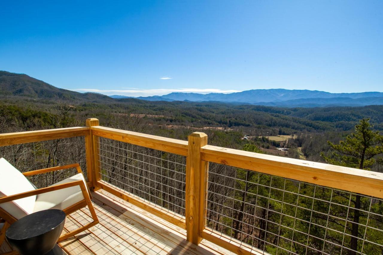 3 Pines Lodges Luxury Mountain View Hot Tub سيفيرفيل المظهر الخارجي الصورة